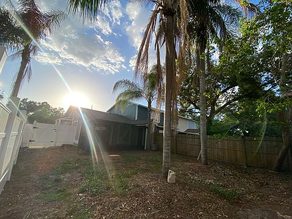 5th image of 14101 Village Terrace Dr