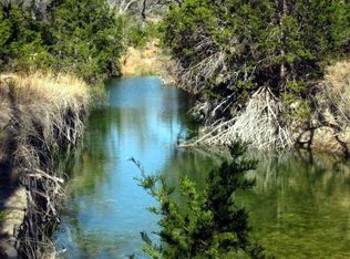 240 Blue Jay Way, Fredericksburg, TX 78624