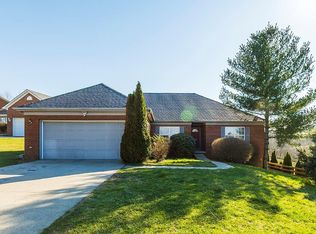 913 Medley Dr, Richmond, KY 40475