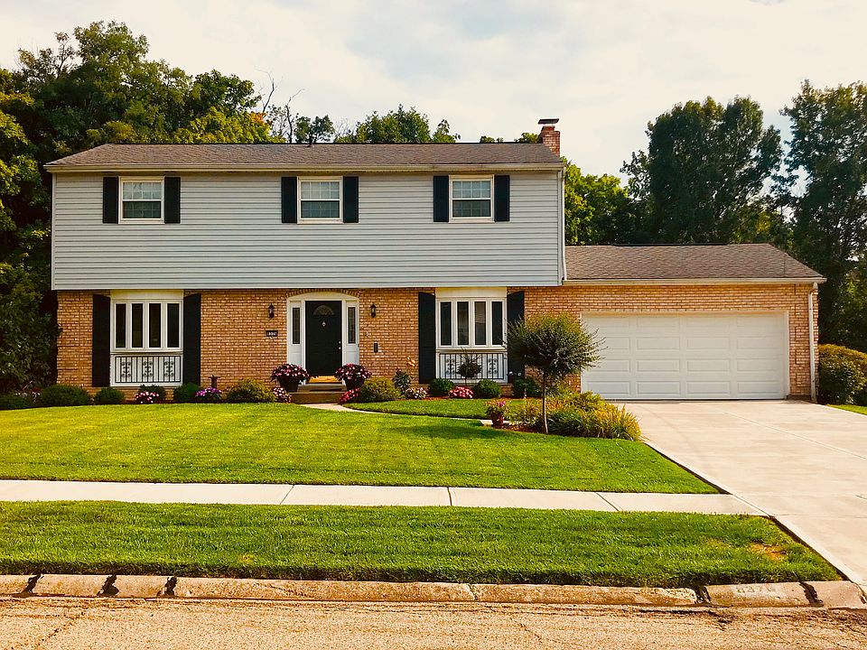 1st image of 8376 Ashhollow Dr