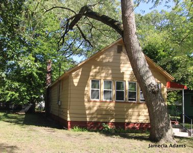 3208 8th St, Muskegon Heights, MI, 49444