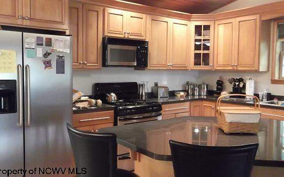 5th image of 426 Bowers Ln