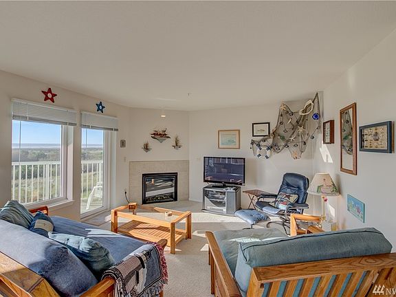 4th image of 501 Shoreview Dr S