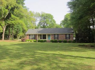 147 Pineridge Dr, Leesburg, GA 31763
