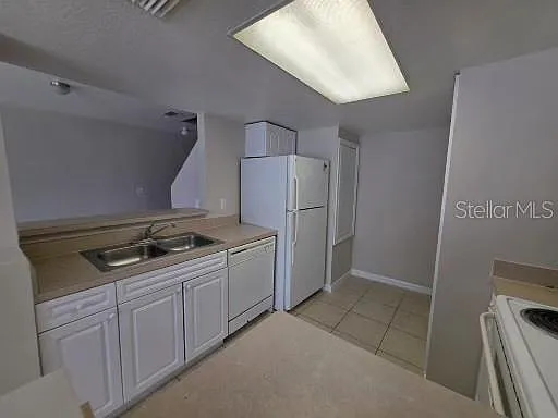 3 bed, 2.0 bath, 1811 sqft, $1,475 — Photo 3