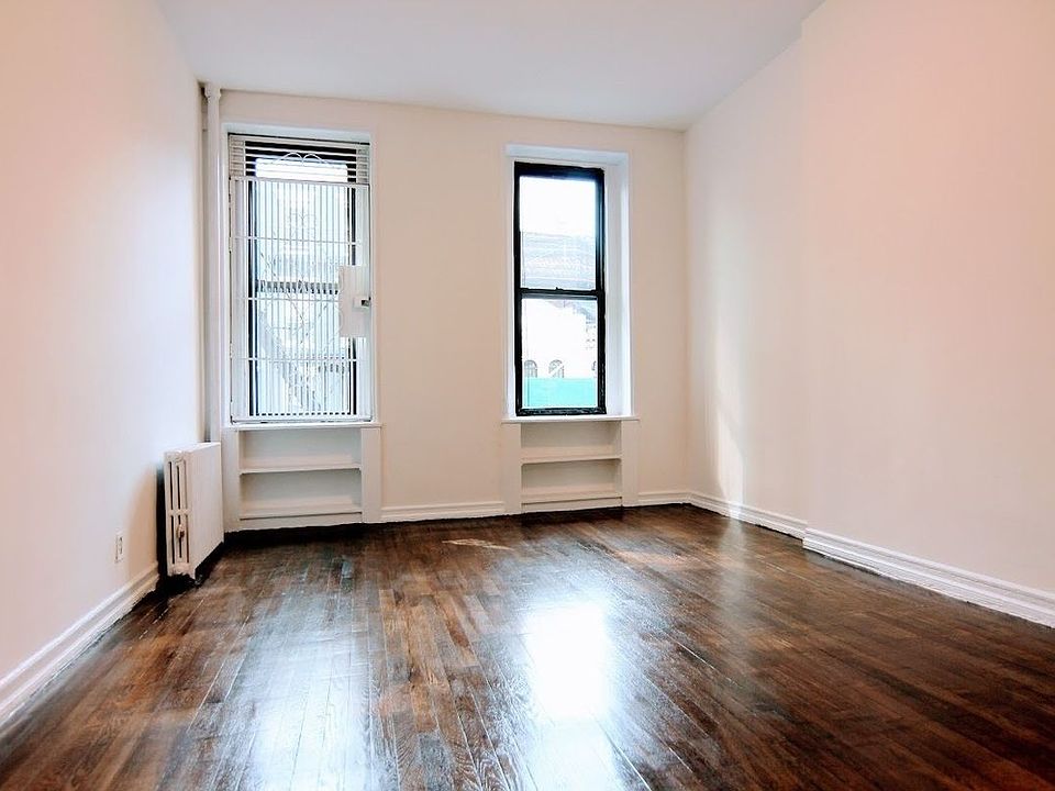1st image of 324 E 74th St