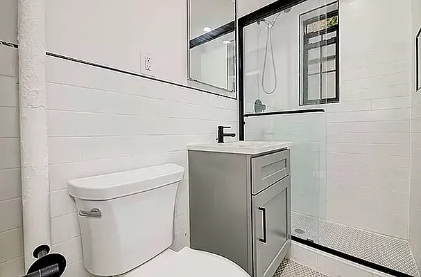 Rented by REAL New York | media 6
