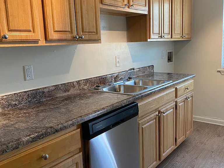Eastwind Apartments — Photo 52