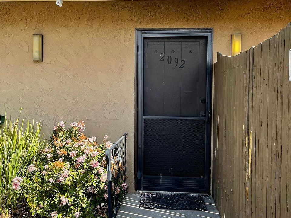 1st image of 2092 N Lincoln St