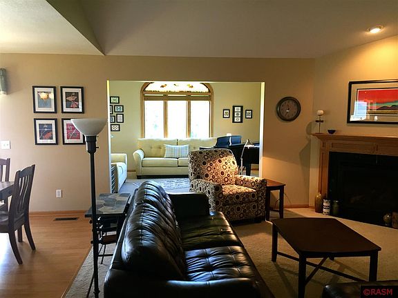 4th image of 808 Edgerton St