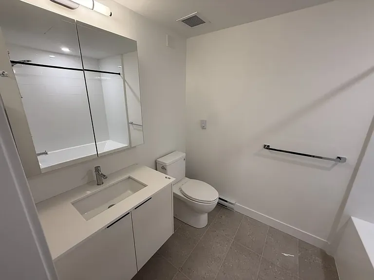 7728 119a St #607 — Photo 33