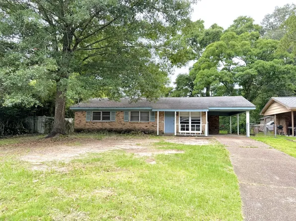 654 Ynestra Dr, Mobile, AL 36609