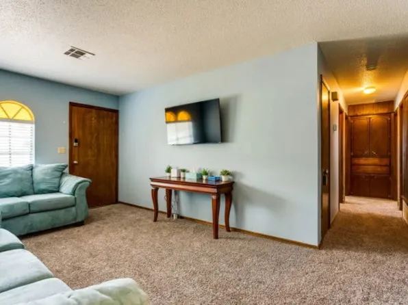 809 Royal Ave, Midwest City, OK 73130