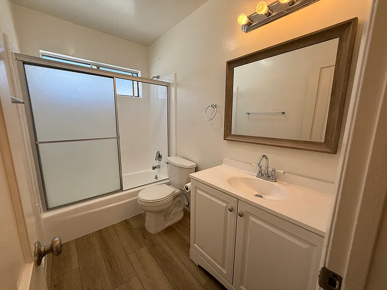 Campus Apartments — Photo 7