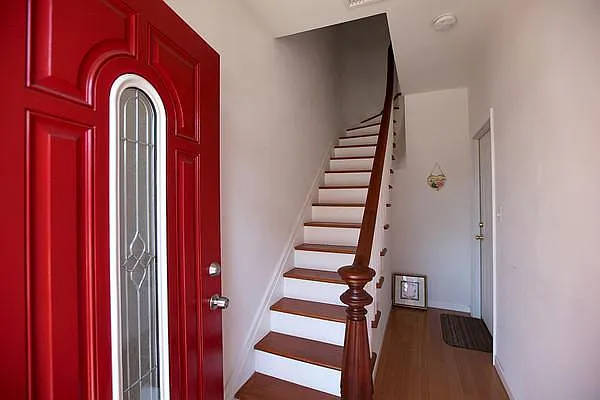 182A Christopher Columbus Dr #2 — Photo 8