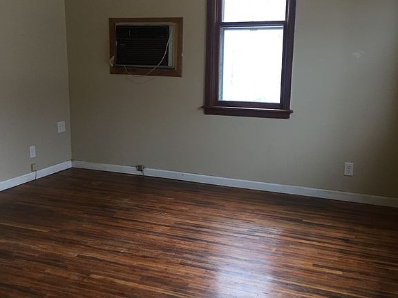 3rd image of 1026 Fulton St