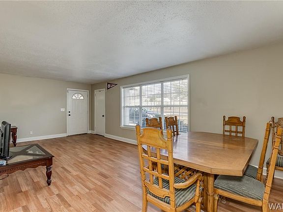 4th image of 2302 10th Ave