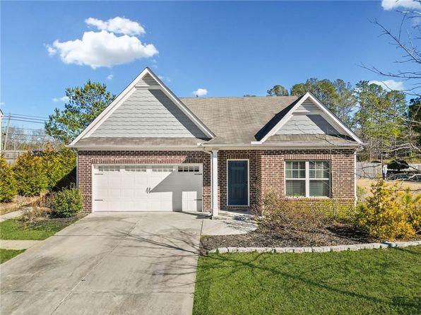 10 Dundee Xing, Dallas, GA 30132