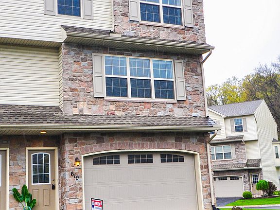 stunning 3 bedroom 2.5 bath