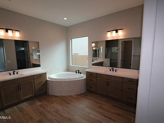 4th image of 21553 W PIERSON Street