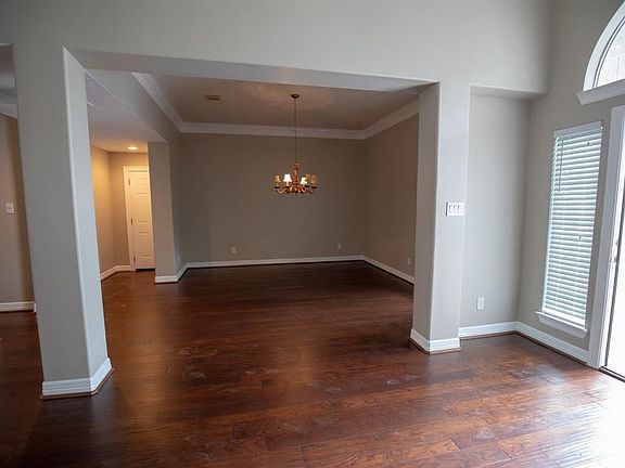 4th image of 14423 Brentshire Ln