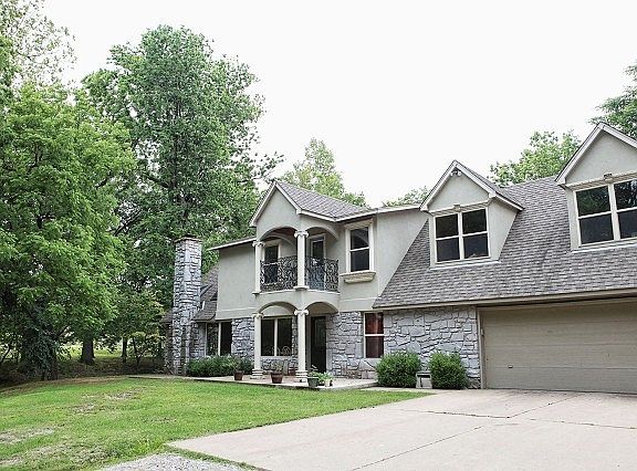 Patio perfect for entertaining guests