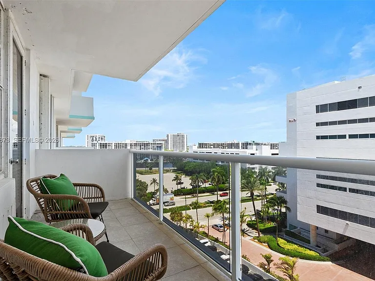 3725 S Ocean Dr #921 — Photo 3