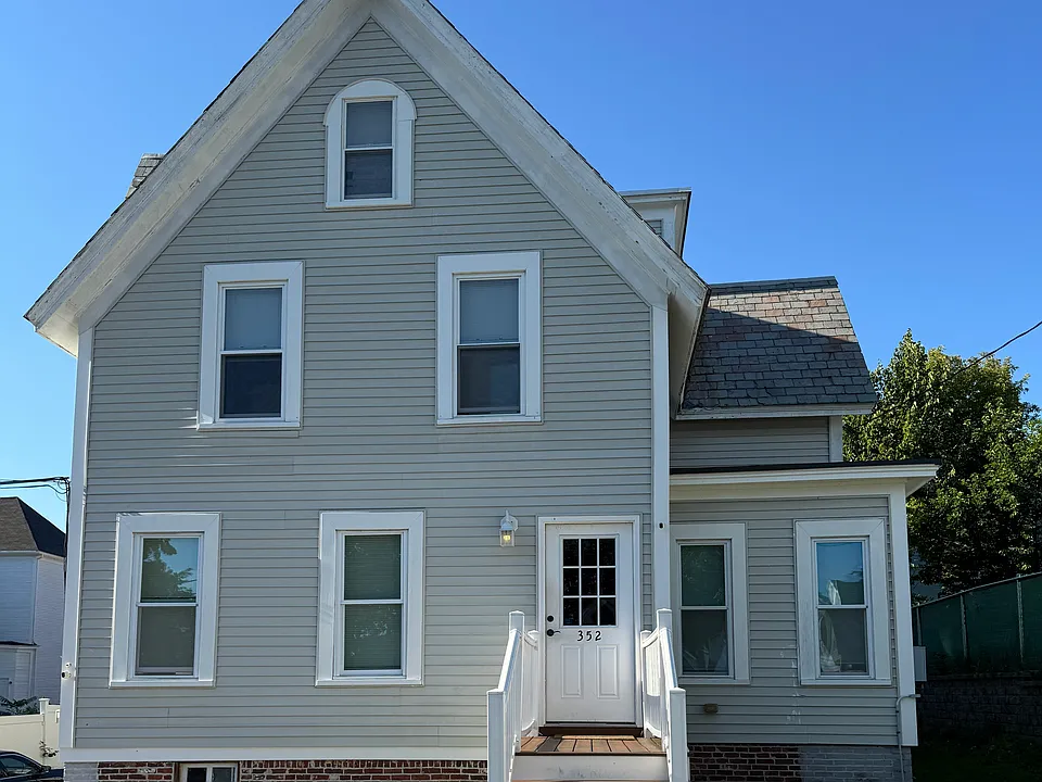 352 Laurel St #2