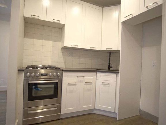 3rd image of 1582 Prospect Pl #B1