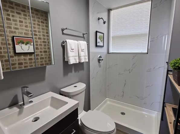 2900-04 W Laramie Ave #5204-1
