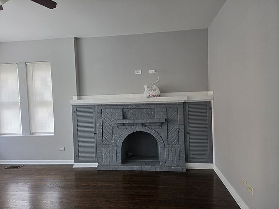 3rd image of 5536 W Congress Pkwy #1