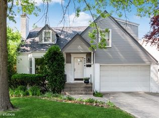 900 Austin Ave, Park Ridge, IL 60068