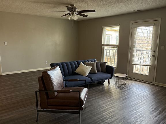 5th image of 4033 Oak St #M