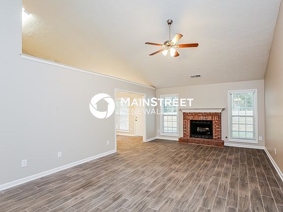 2nd image of 1121 Ludwick Way