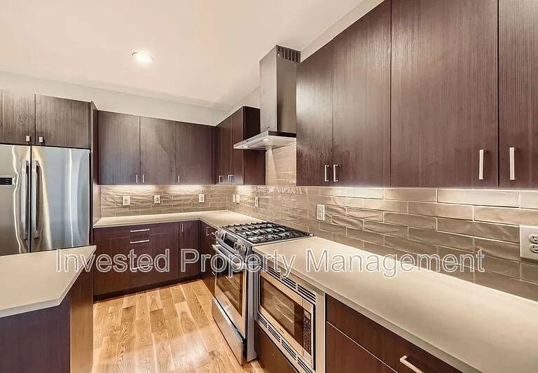 1323 Elati St #4 — Photo 9