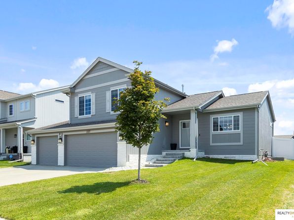 21203 Drexel St, Elkhorn, NE 68022 view 3
