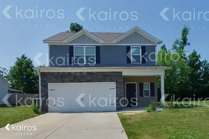 1044 Pilgrim Ln — Photo 1