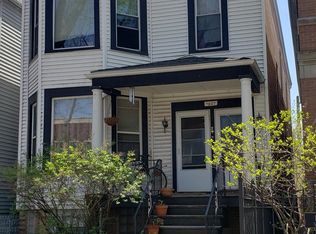 1837 W Nelson St, Chicago, IL 60657
