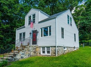 11 Hayestown Hts, Danbury, CT 06811