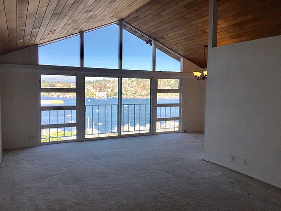2nd image of 2148 Waverly Pl N APT 4A