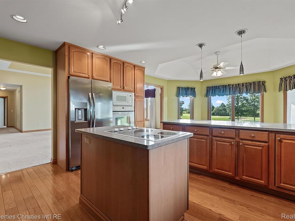 1297 Invitational Dr, photo 22