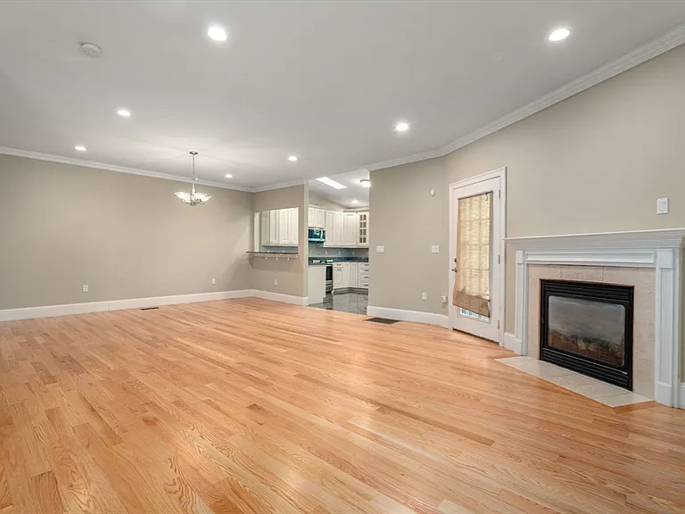 31 Florence Rd #31 — Photo 18
