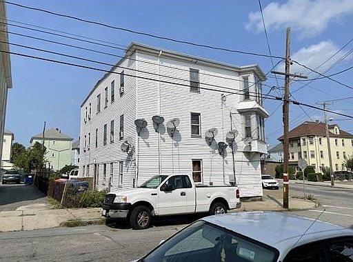 2nd image of 399 Belleville Ave