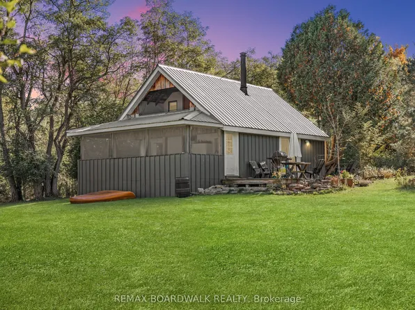 402 Mp4 Rd, Rideau Lakes, ON K0G 1V0