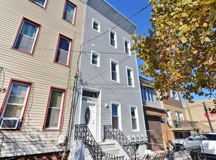 67 Oakland Ave APT 3, Jersey City, NJ 07306