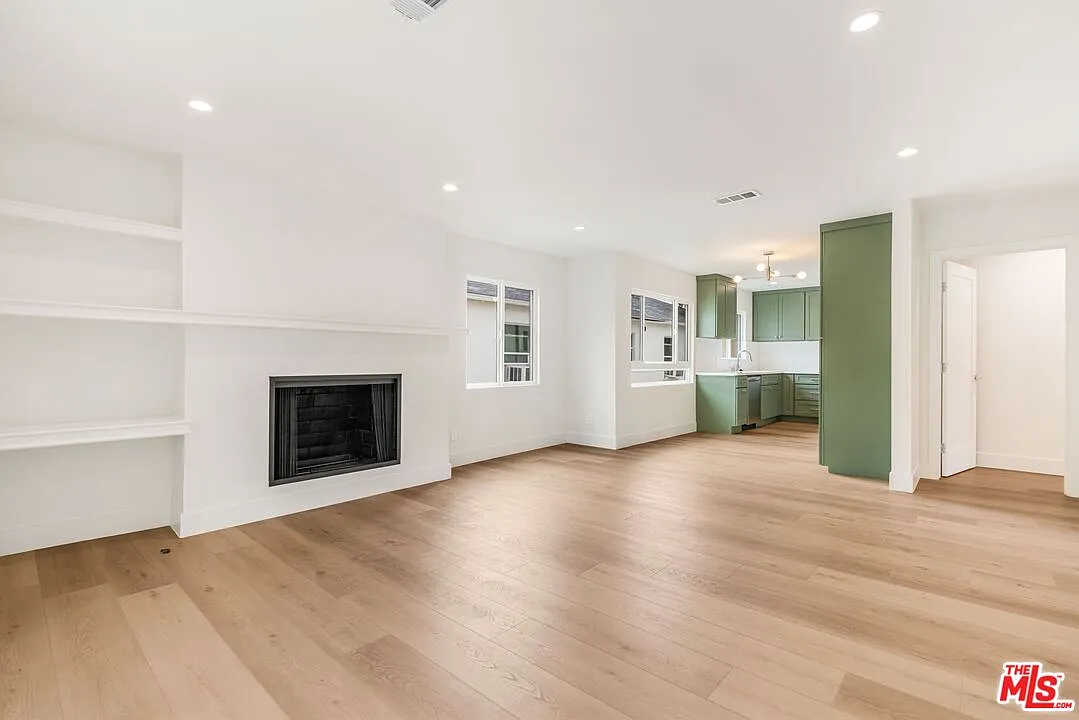 7968 Norton Ave — Photo 3