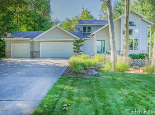 1856 Cedar Tree Dr, Jenison, MI 49428