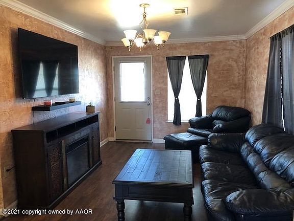 2nd image of 724 Coble St