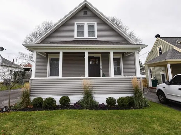 39 Salem Rd, Rochester, NY 14622