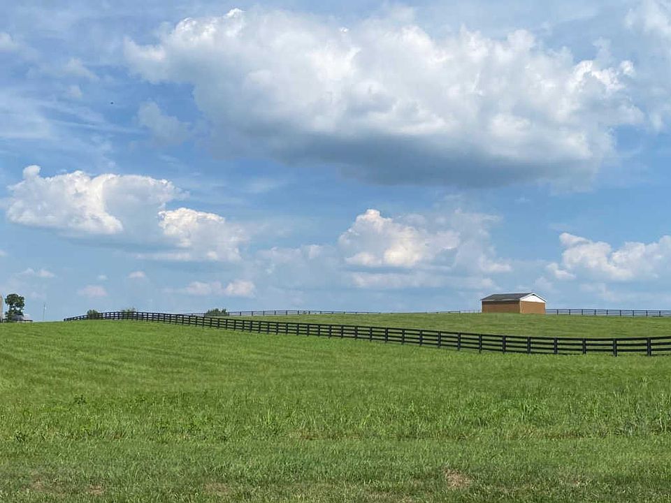 1st image of 410 Mills Ln
